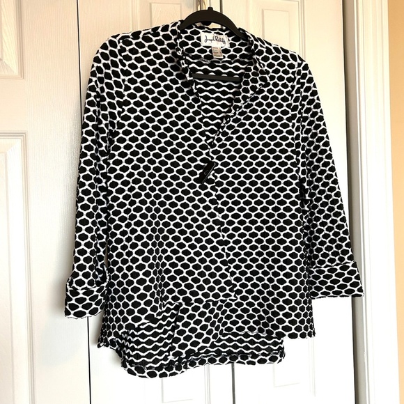 Joseph Ribkoff Asymmetrical One Button Wrap Front Jacket Black/White PrintSize 4 - Picture 14 of 14